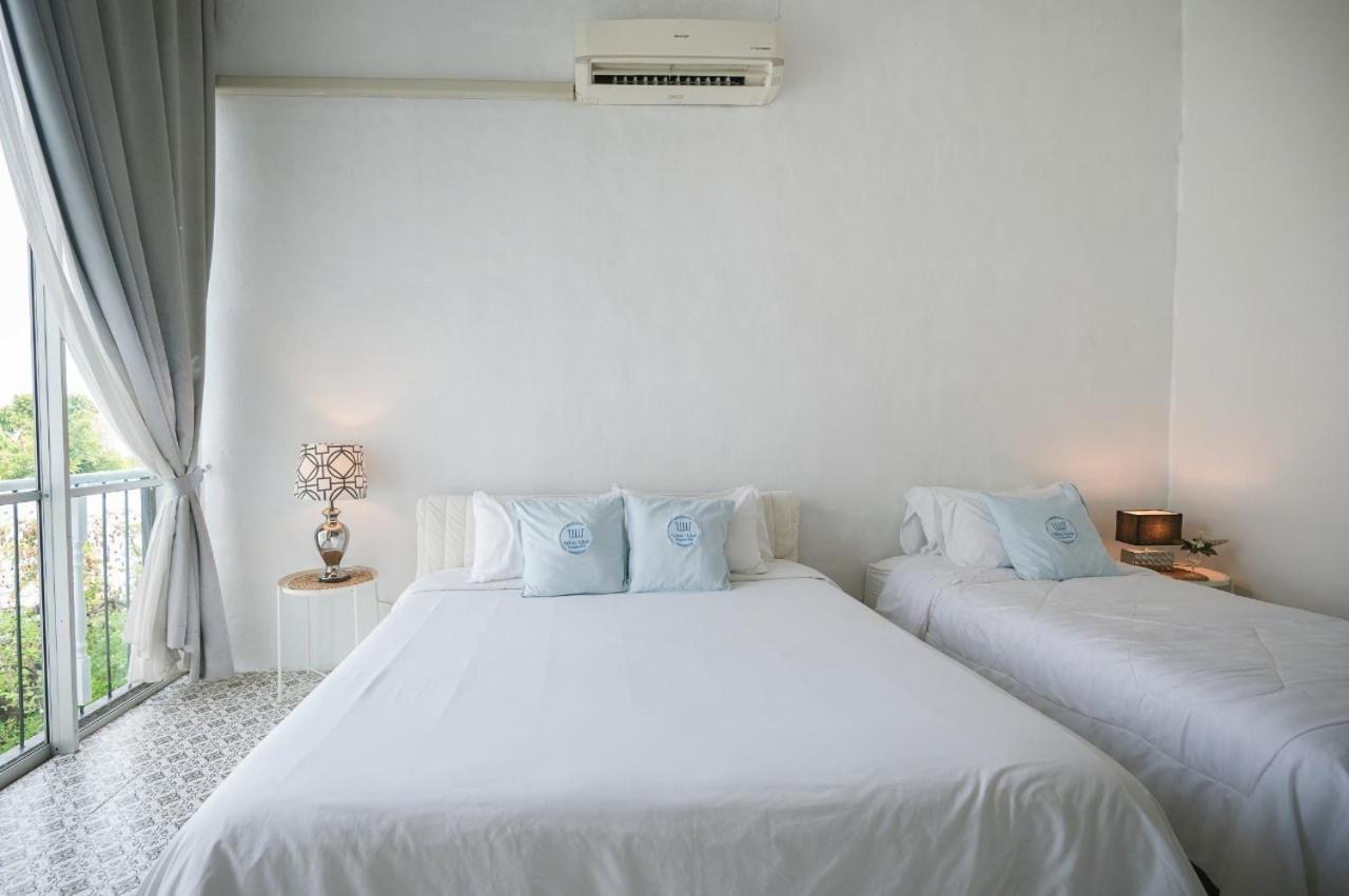 White Wall Riverfront Hotel Kamphaeng Phet Exterior foto