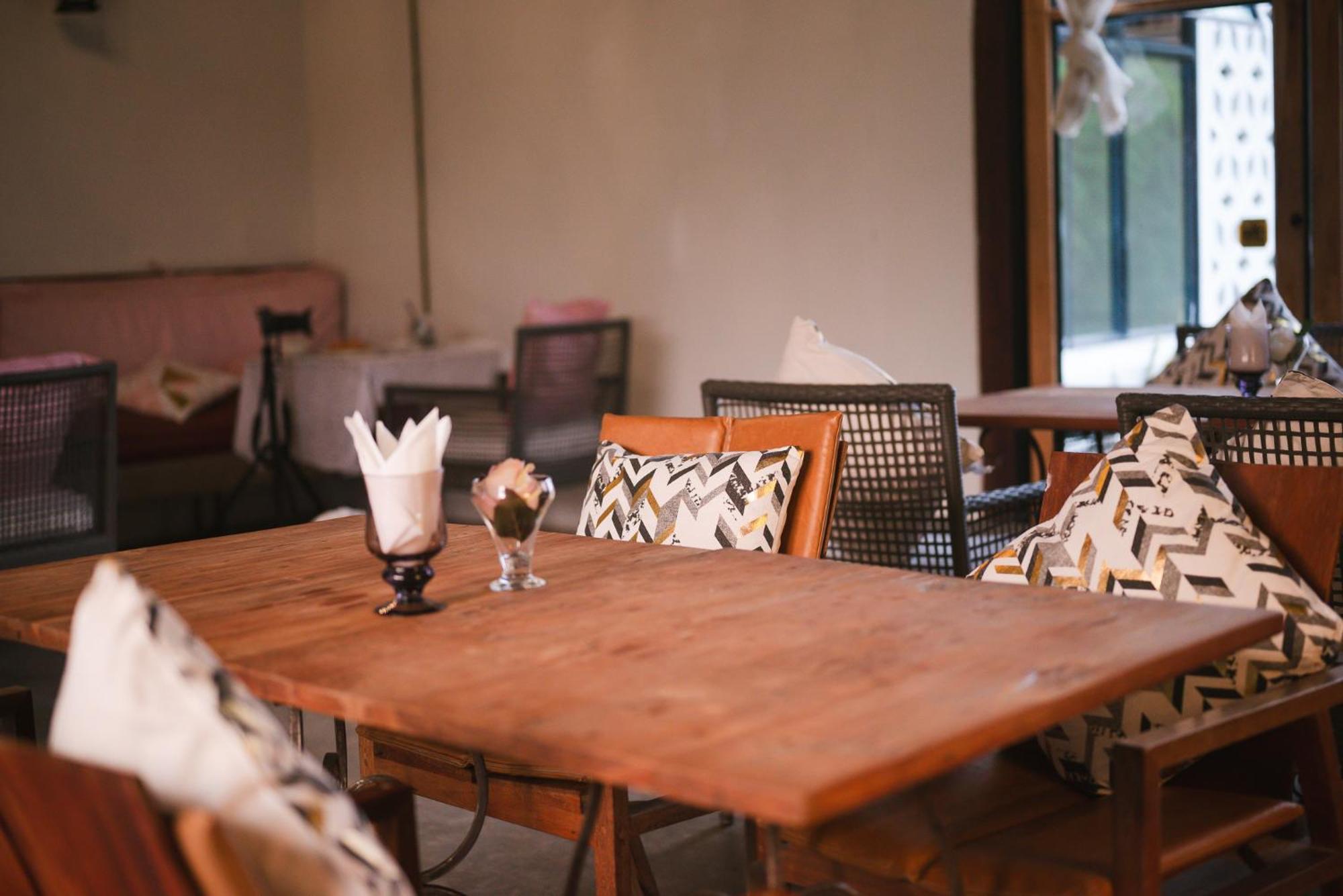 White Wall Riverfront Hotel Kamphaeng Phet Exterior foto