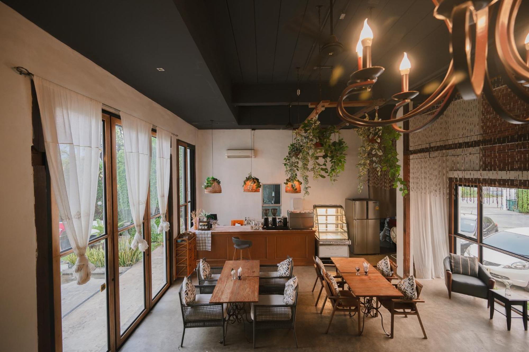 White Wall Riverfront Hotel Kamphaeng Phet Exterior foto