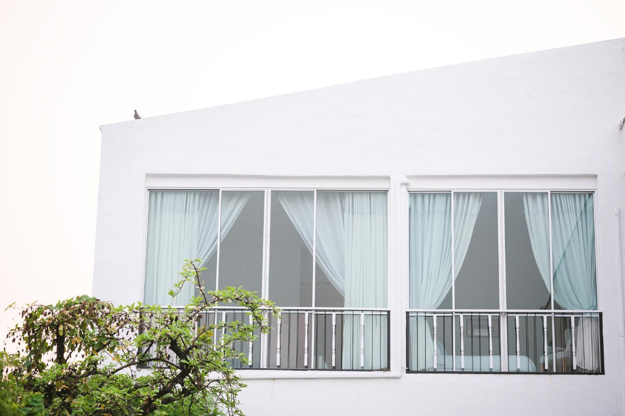 White Wall Riverfront Hotel Kamphaeng Phet Exterior foto