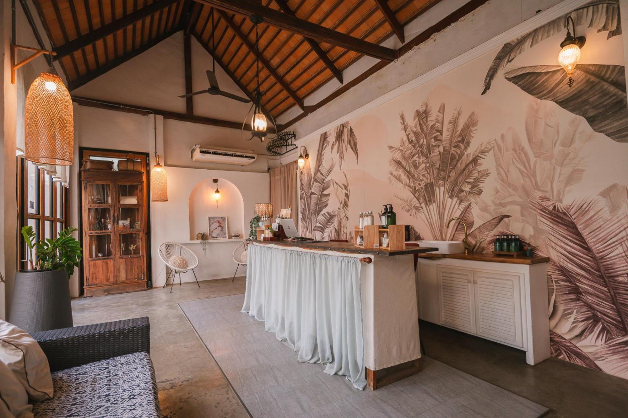 White Wall Riverfront Hotel Kamphaeng Phet Exterior foto