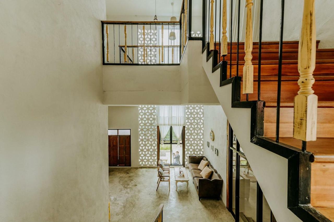 White Wall Riverfront Hotel Kamphaeng Phet Exterior foto