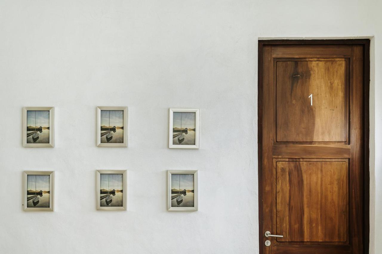 White Wall Riverfront Hotel Kamphaeng Phet Exterior foto